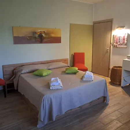 Bed & Breakfast Gatto Rometta Marea